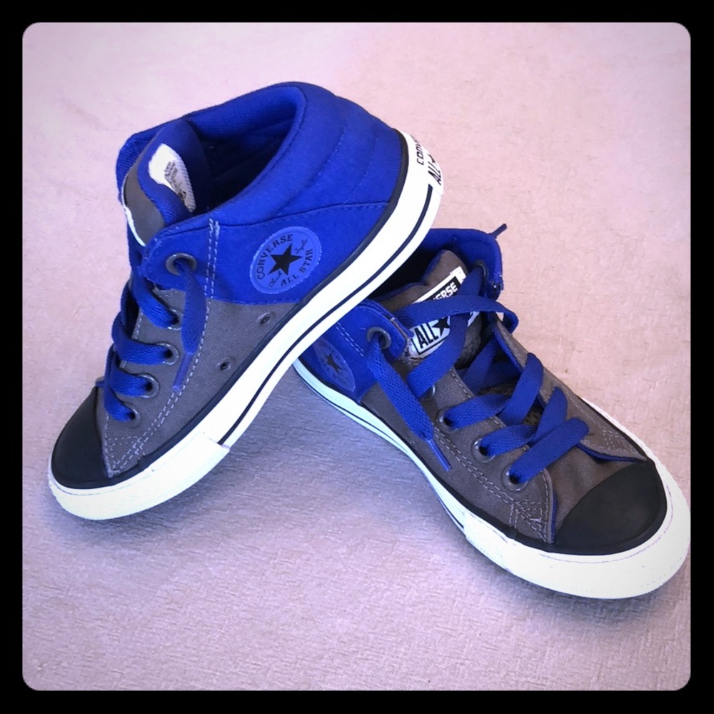 Boy’s Converse Chuck Taylors, SZ 13